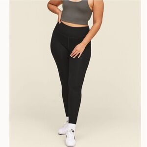 Girlfriend Collective compressive high rise Leggings in black 23 3/4 in